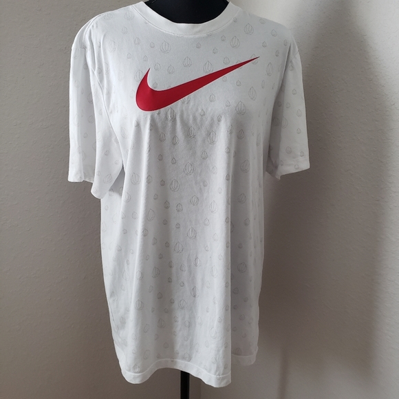 Mens Nike Dri-Fit Graphic Tee - Picture 8 of 15